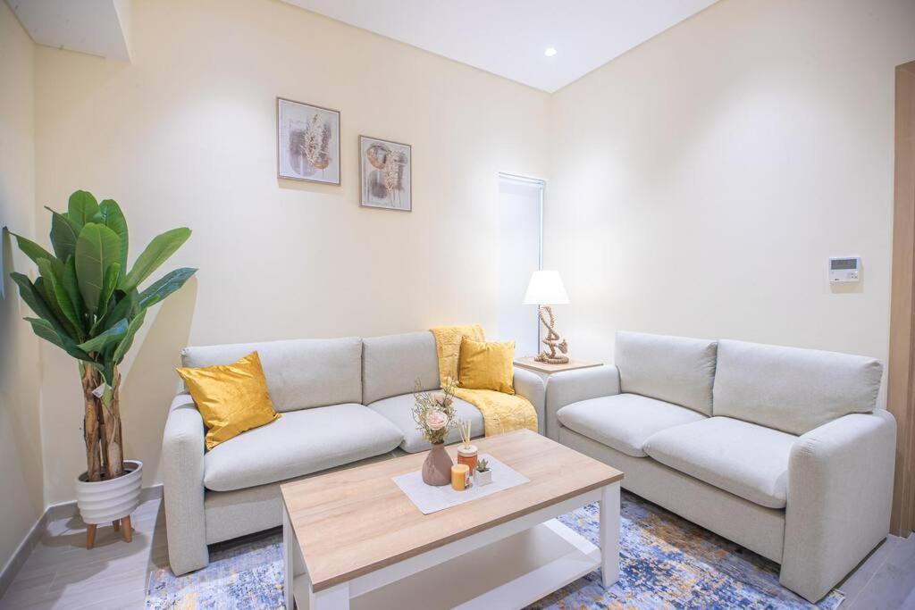 Luxury 3 Bdr Villa By The Sea 54 Fujaïrah Extérieur photo